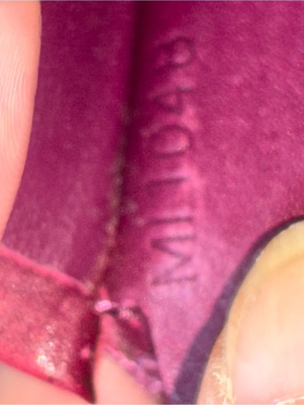 Authentic Louis Vuitton Monogram Vernis kisslock Wallet Burgundy